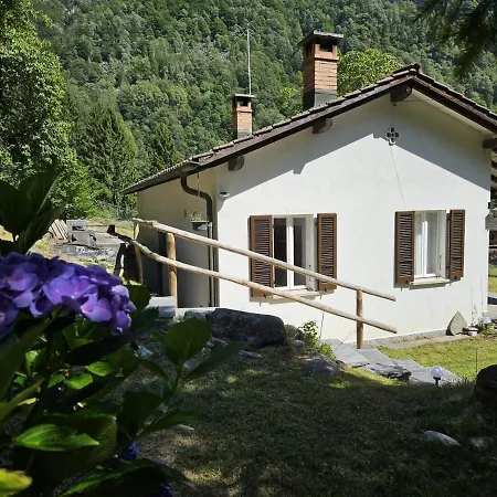 Verzasca: Casa Sonia Ferienhaus *